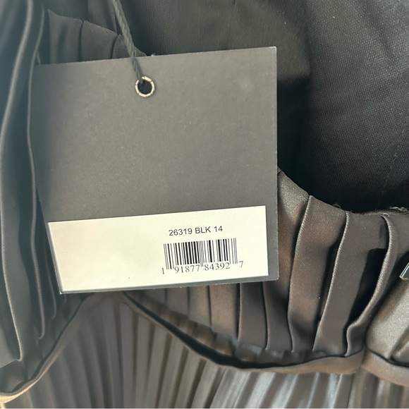 NWT Mac Duggal 26319 Black Pleated Jumpsuit - Picture 7 of 8